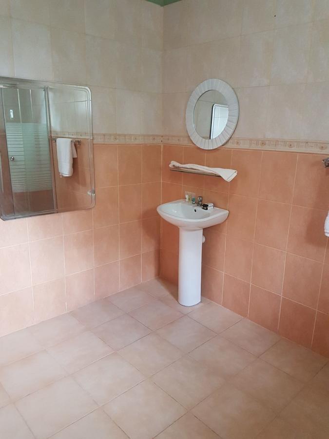 Lodwar Ceamo Prestige Lodge מראה חיצוני תמונה